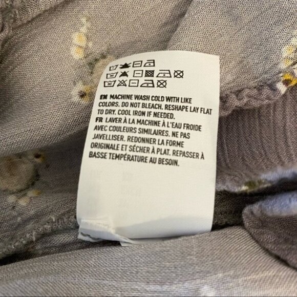 American‎ Eagle Outfiter Floral Top Size XS - Picture 9 of 9